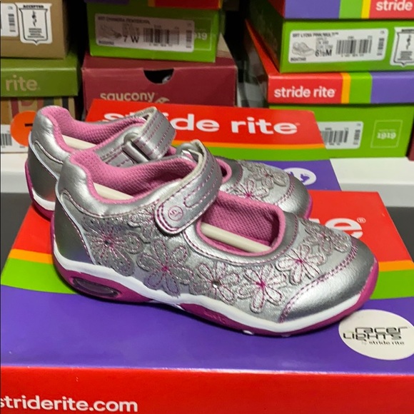 Darla - Picture 3 of 7